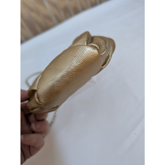 NWOT Betsey Johnson Gold Coin Purse w/ Long Chain / Leather strap - Picture 4 of 4